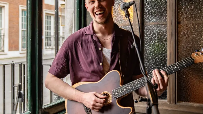  Live music in Mayfair London