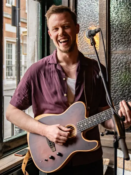  Live music in Mayfair London