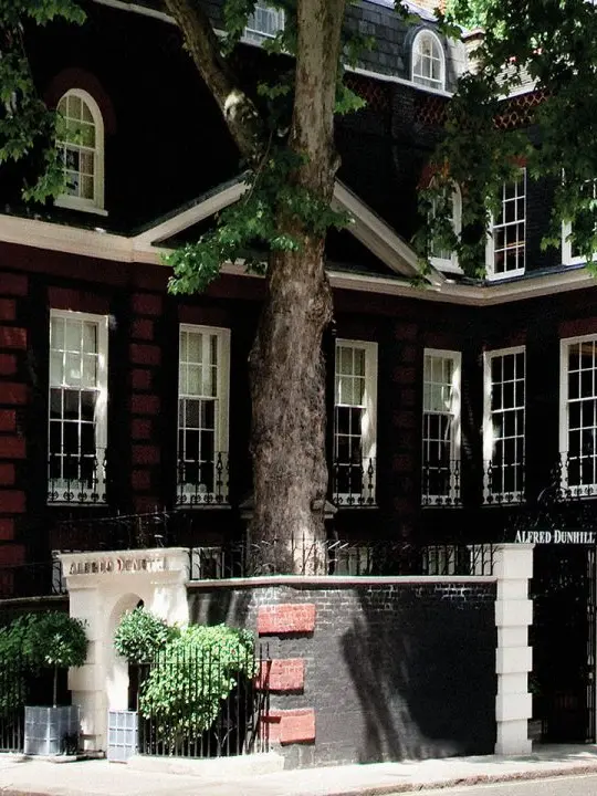 Exterior of Alfred Dunhill