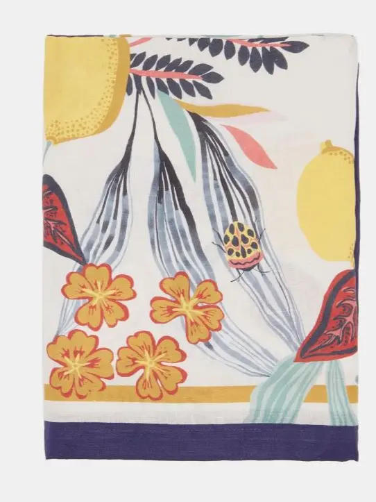 Tablecloth with botanical design