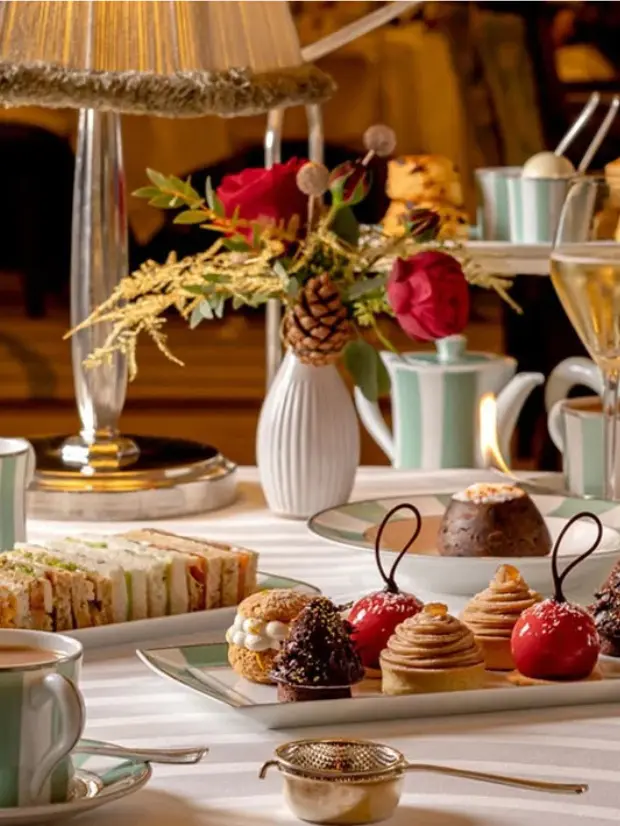 Claridge's Afternoon Tea