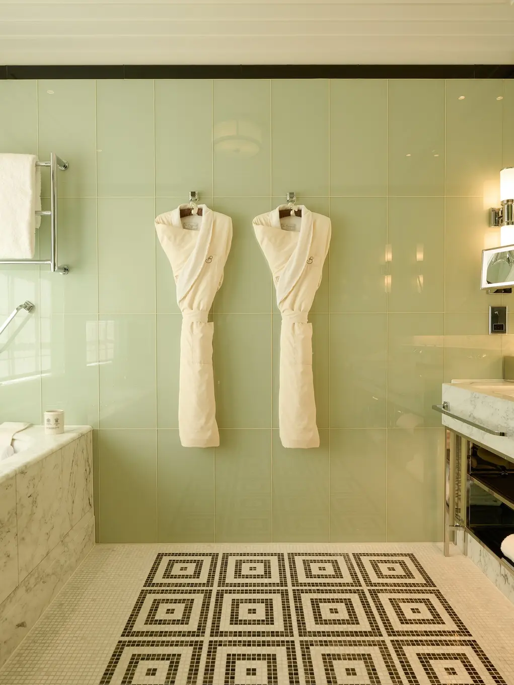The bathroom of a suite room