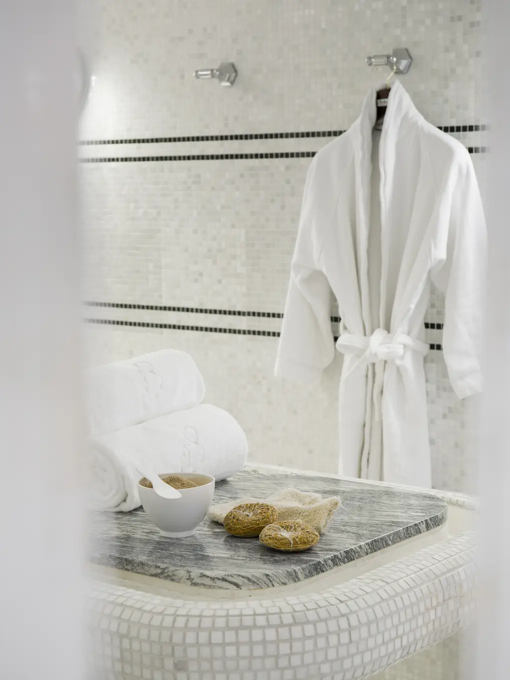 Hammam table