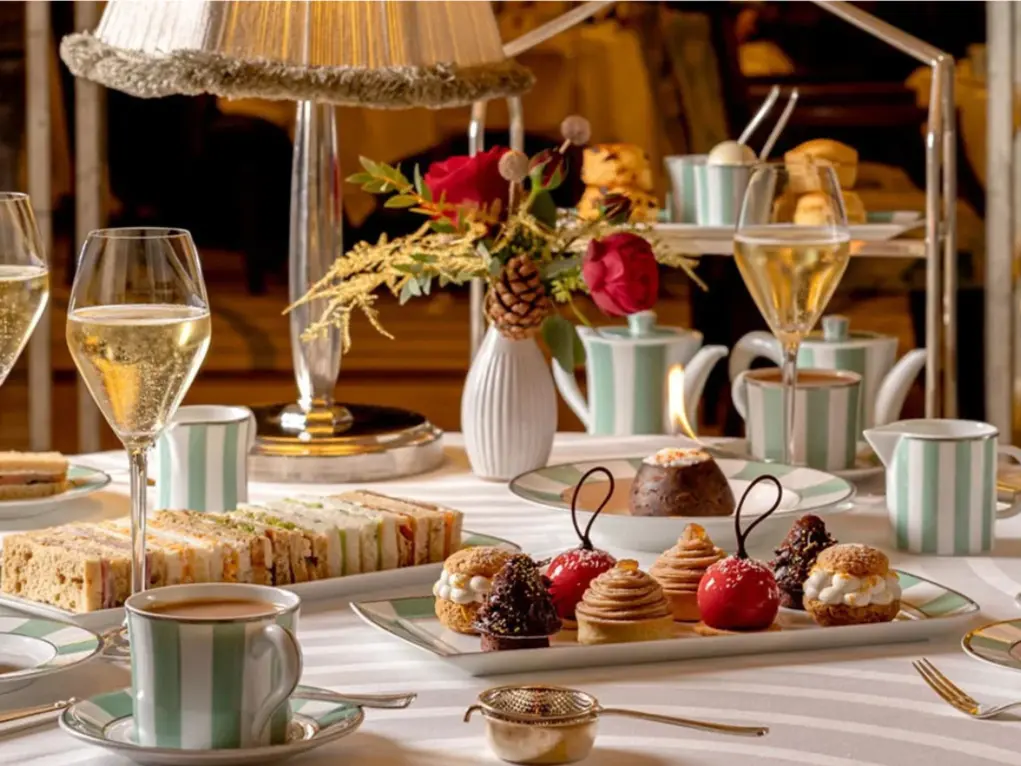 Claridge's Afternoon Tea