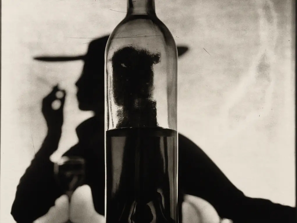 Girl Behind Bottle (Irving Penn)